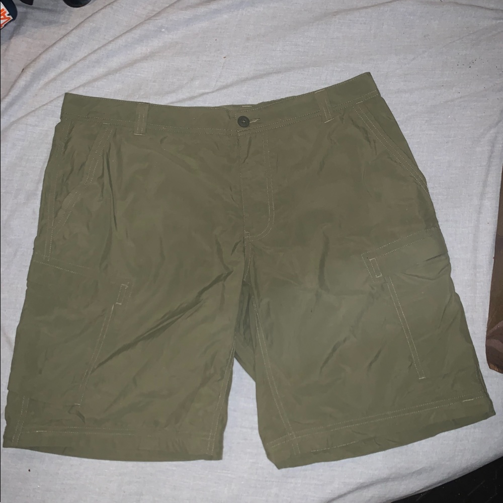 Mens REI Shorts Size 40